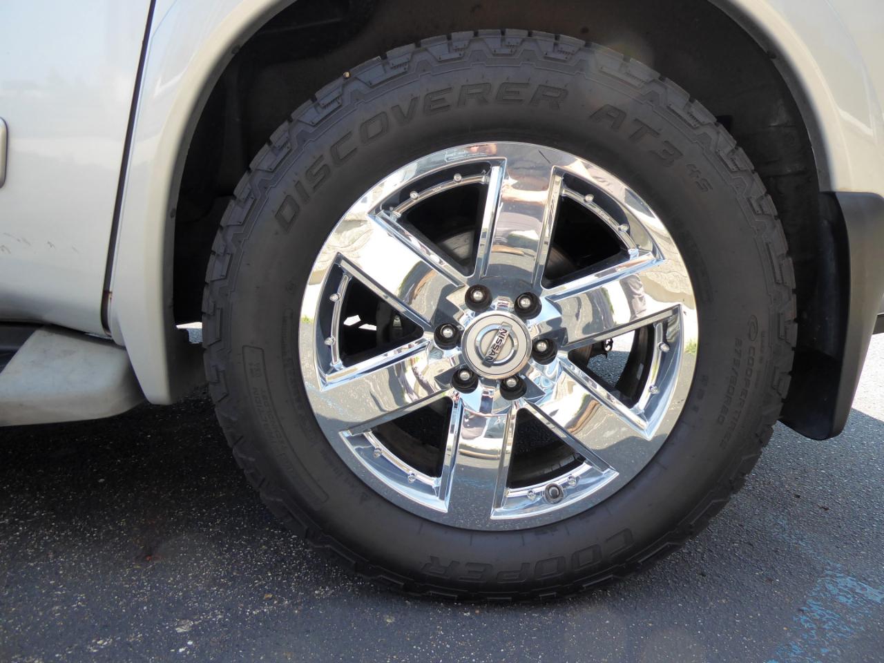 Nissan Armada Platinum 4WD 2014