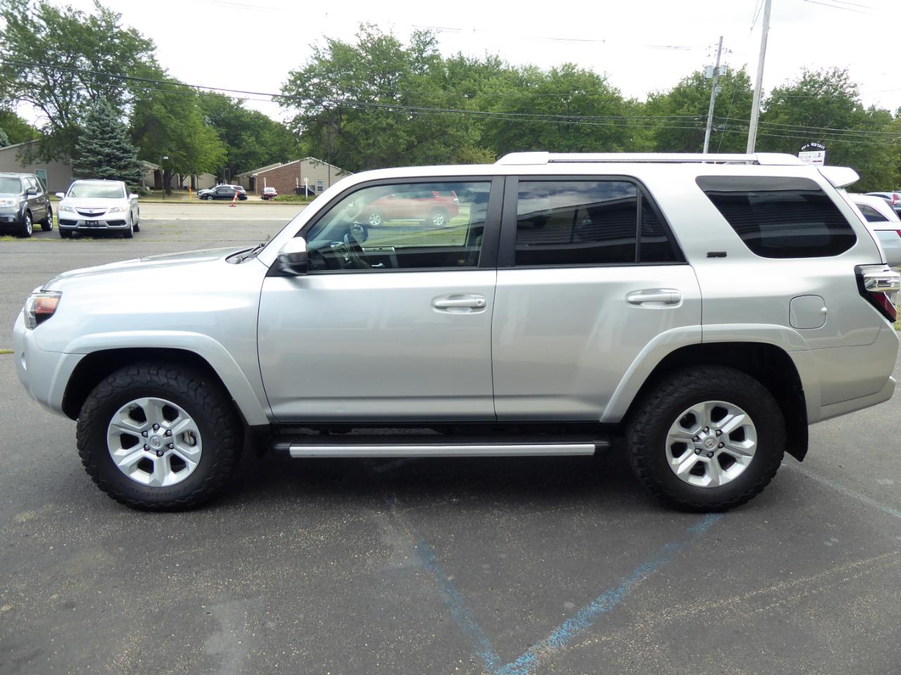 Toyota 4Runner SR5 4WD 2016