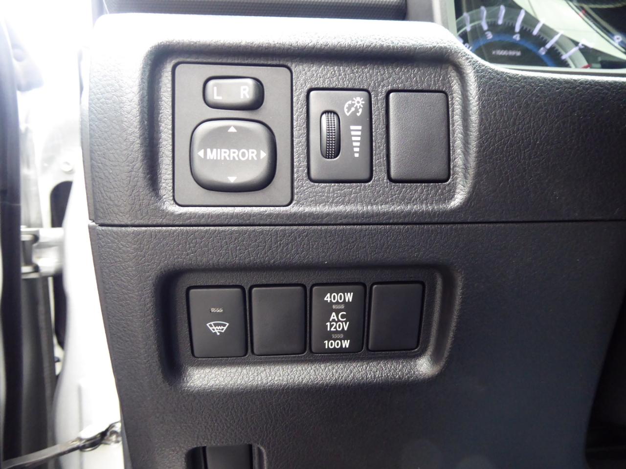 Toyota 4Runner SR5 4WD 2016