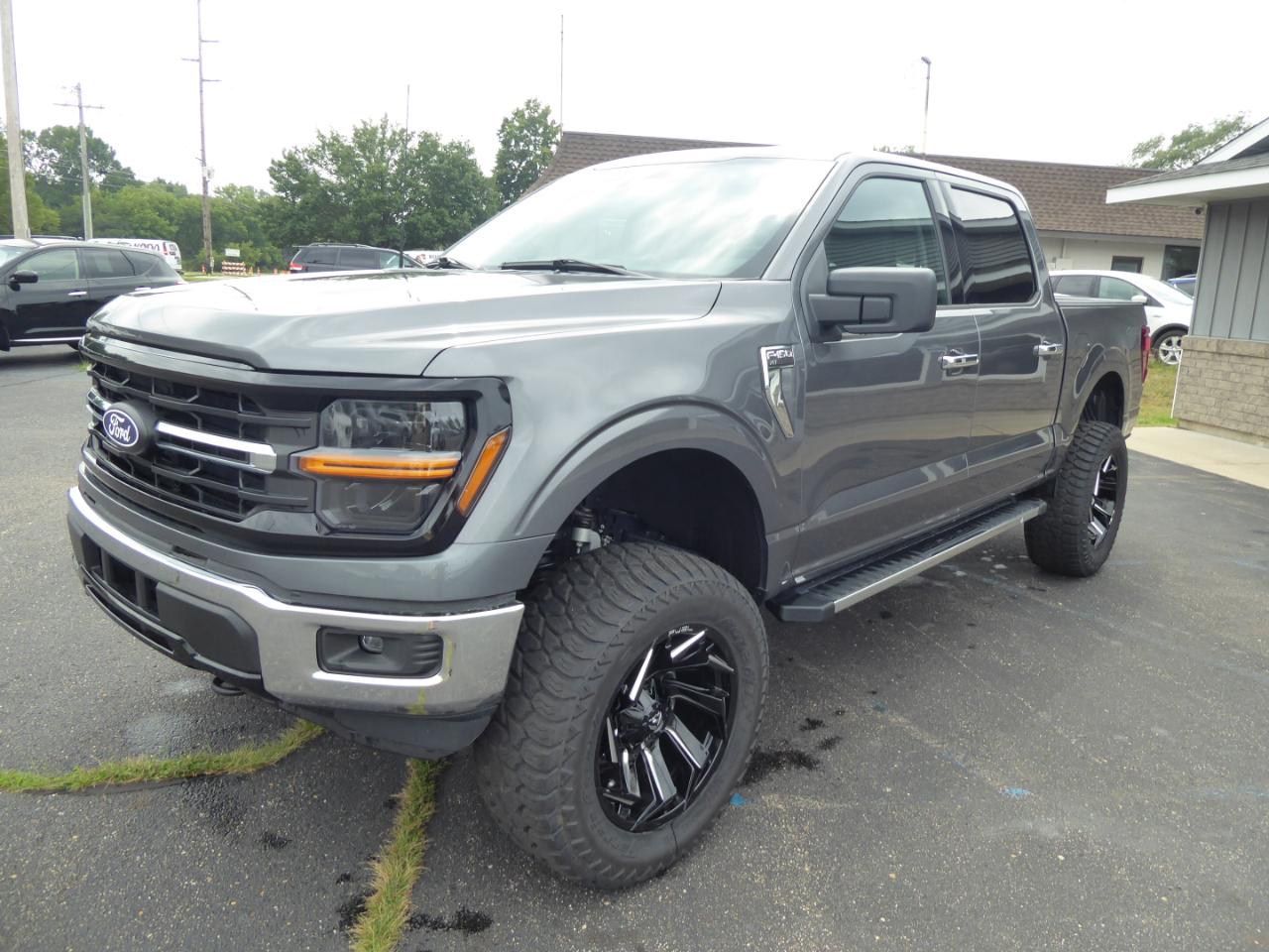 Ford F-150 XLT SuperCrew 4WD 2025