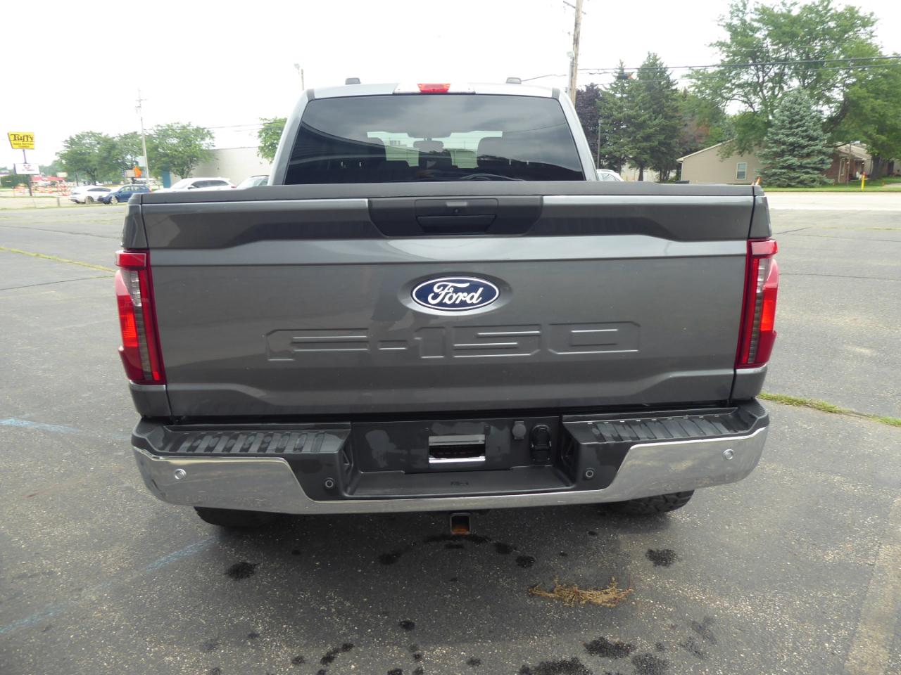 Ford F-150 XLT SuperCrew 4WD 2025