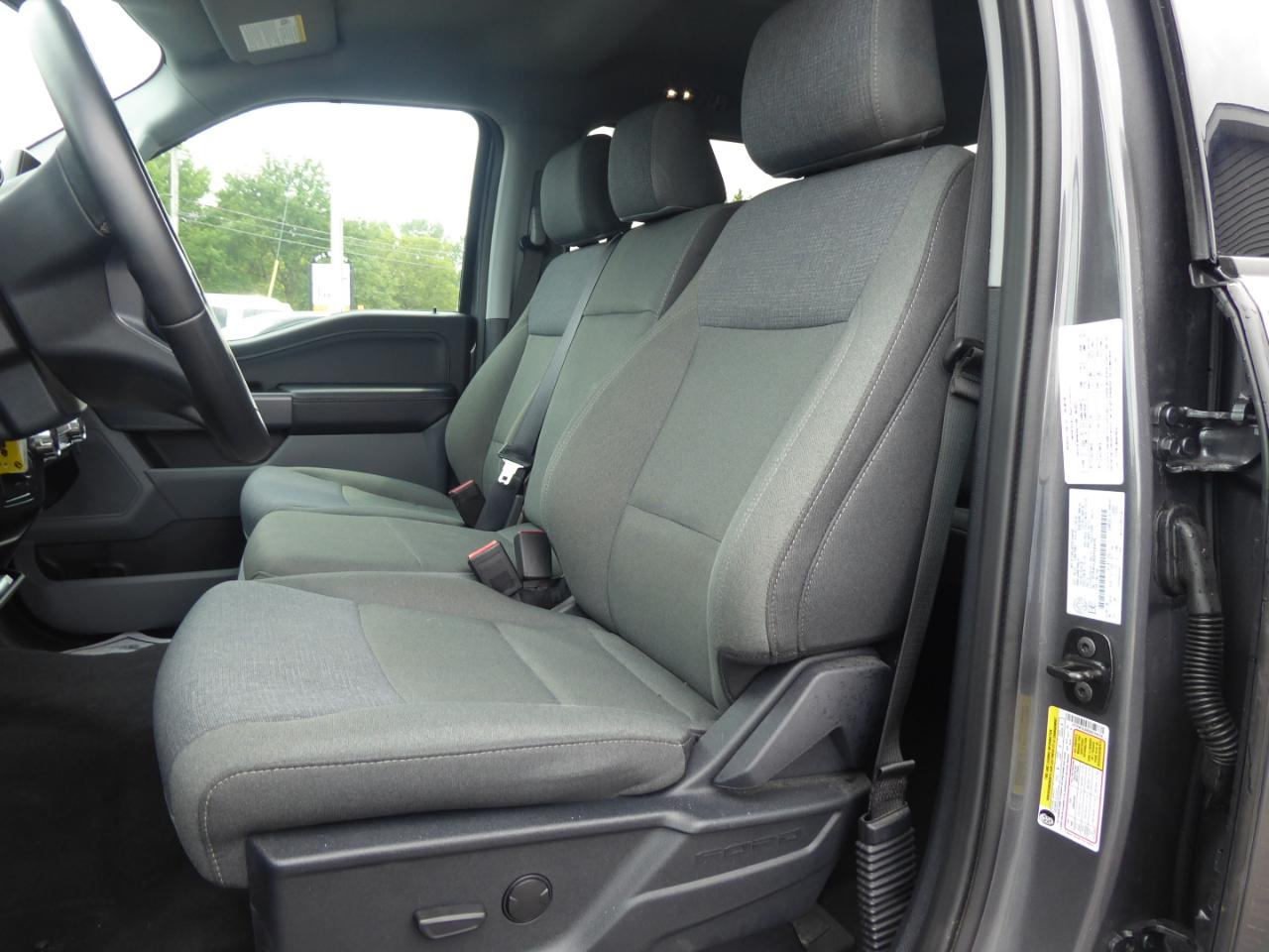 Ford F-150 XLT SuperCrew 4WD 2025