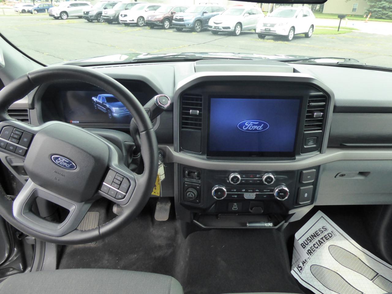 Ford F-150 XLT SuperCrew 4WD 2025