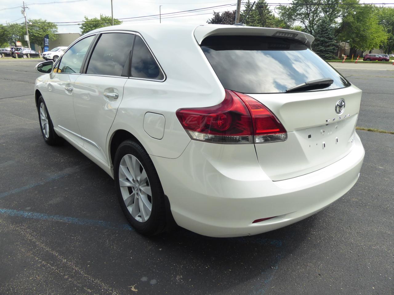 Toyota Venza XLE I4 AWD 2015