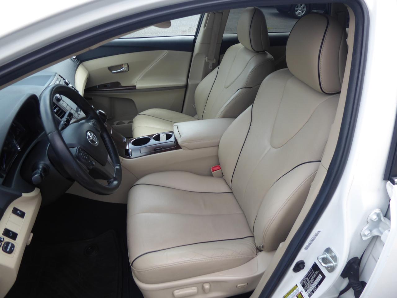 Toyota Venza XLE I4 AWD 2015