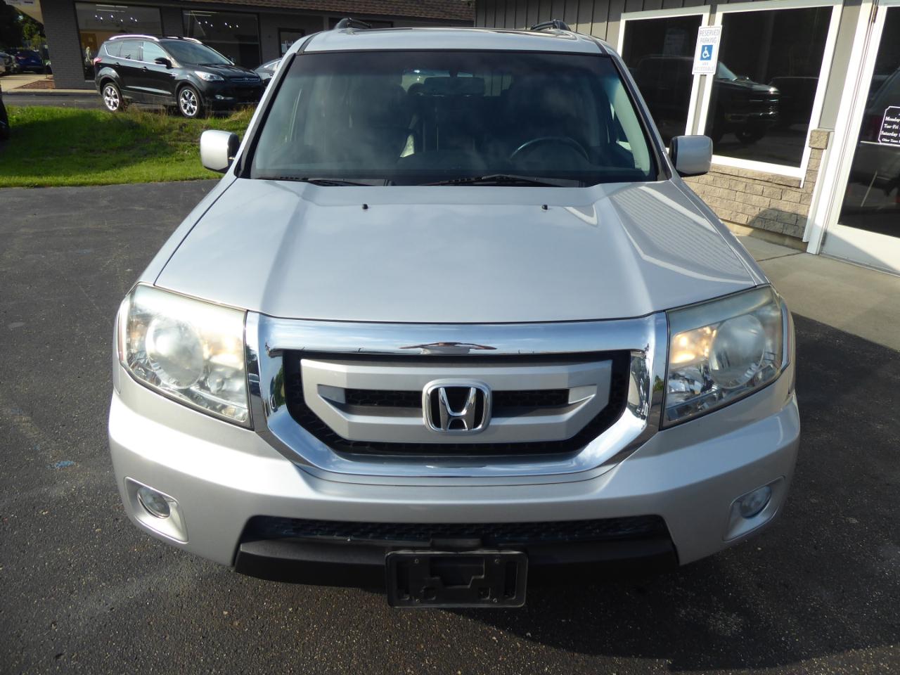 Honda Pilot EX-L 4WD 5-Spd AT with DVD 2011
