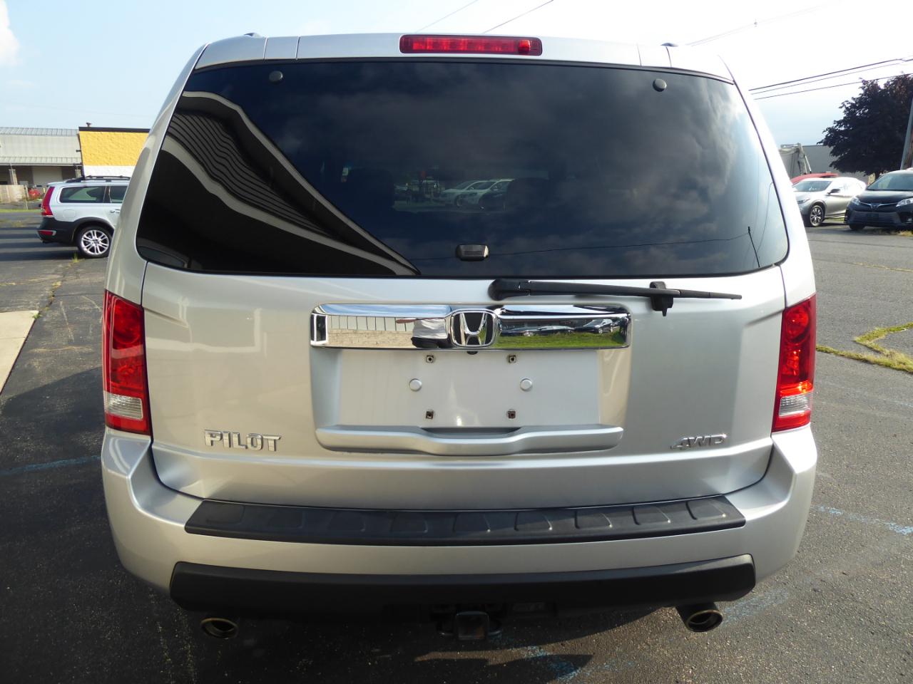 Honda Pilot EX-L 4WD 5-Spd AT with DVD 2011