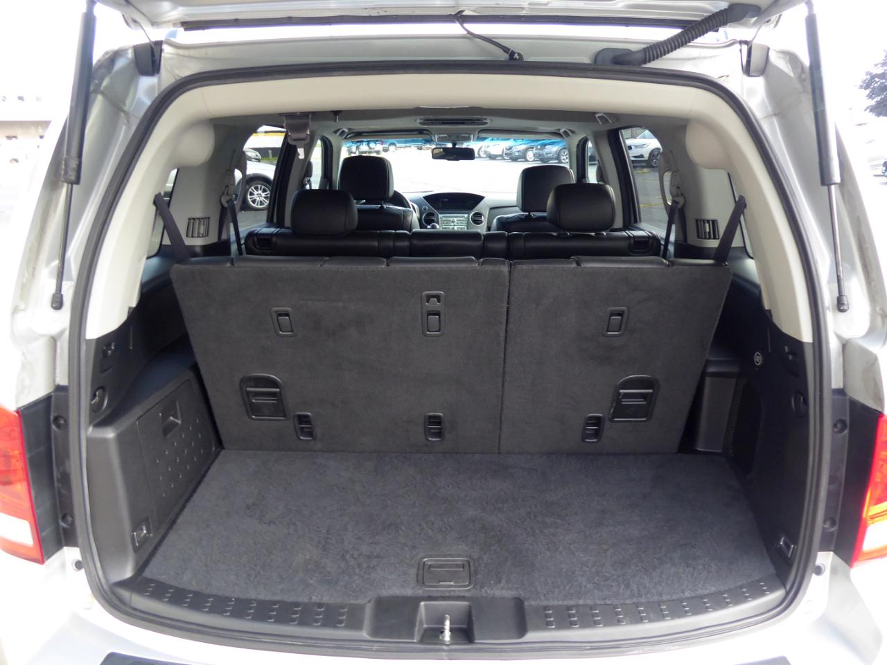 Honda Pilot EX-L 4WD 5-Spd AT with DVD 2011