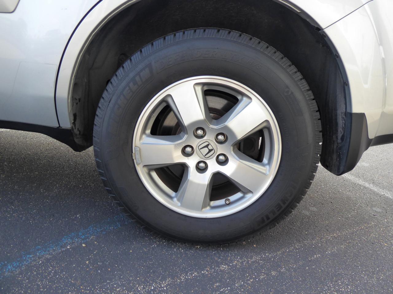 Honda Pilot EX-L 4WD 5-Spd AT with DVD 2011