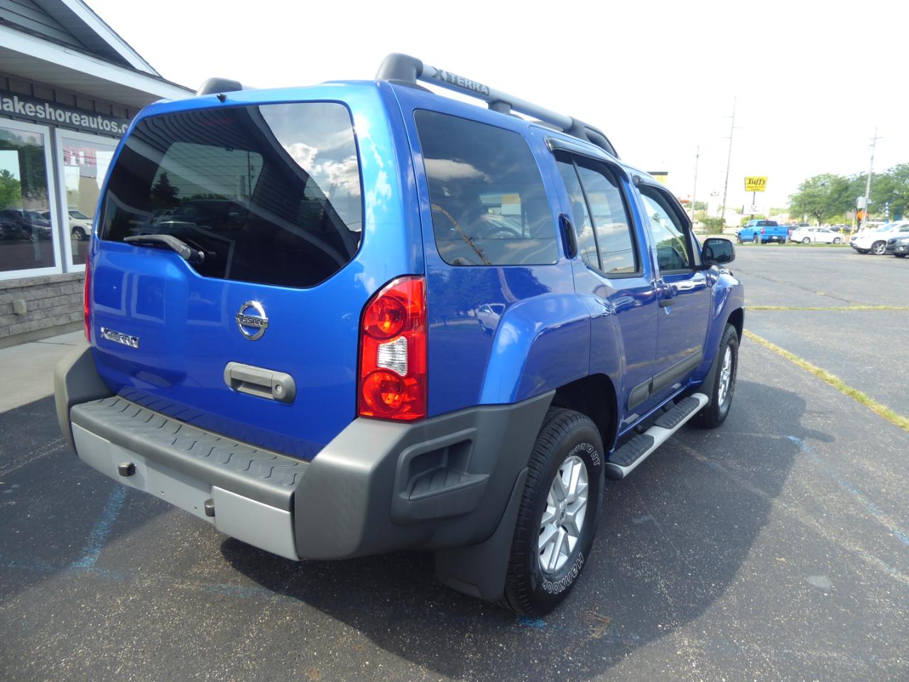 Nissan Xterra X 4WD 2014