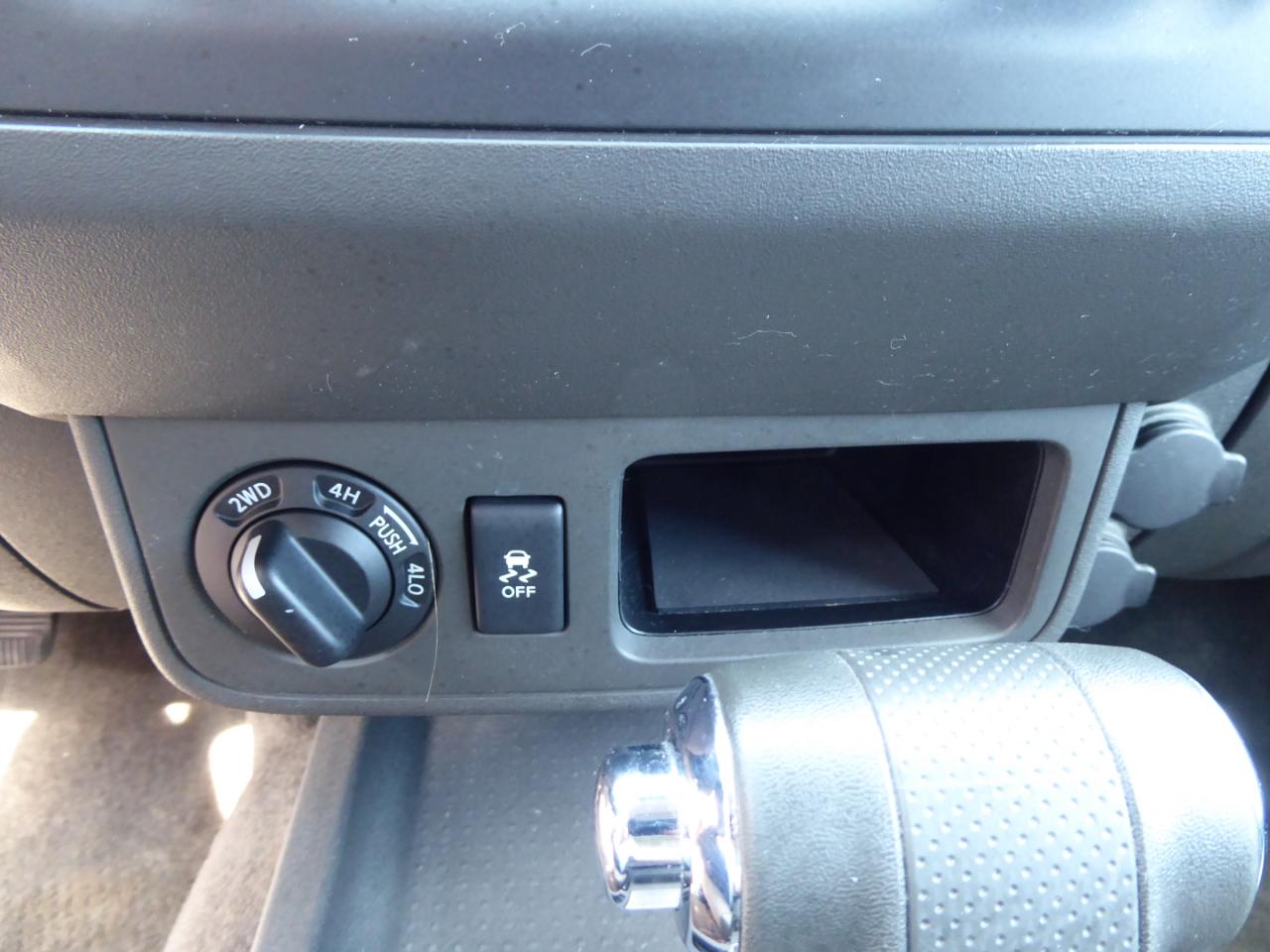 Nissan Xterra X 4WD 2014