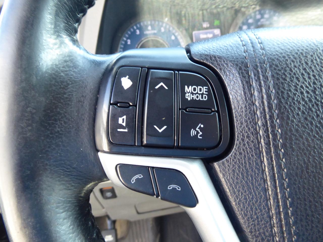 Toyota Sienna XLE 7-Passenger AWD 2018