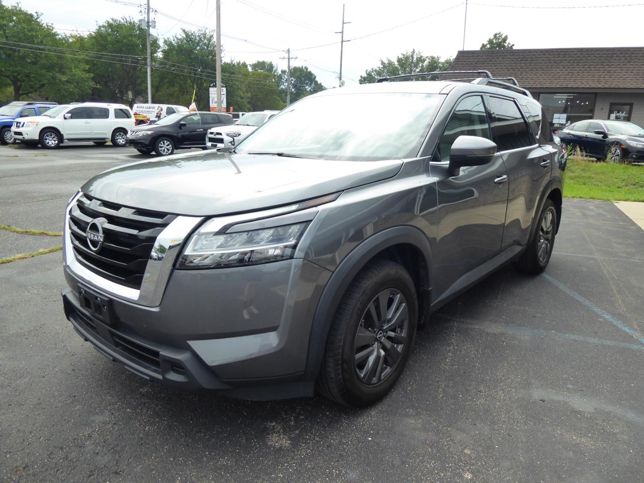 Nissan Pathfinder SV 4WD 2022