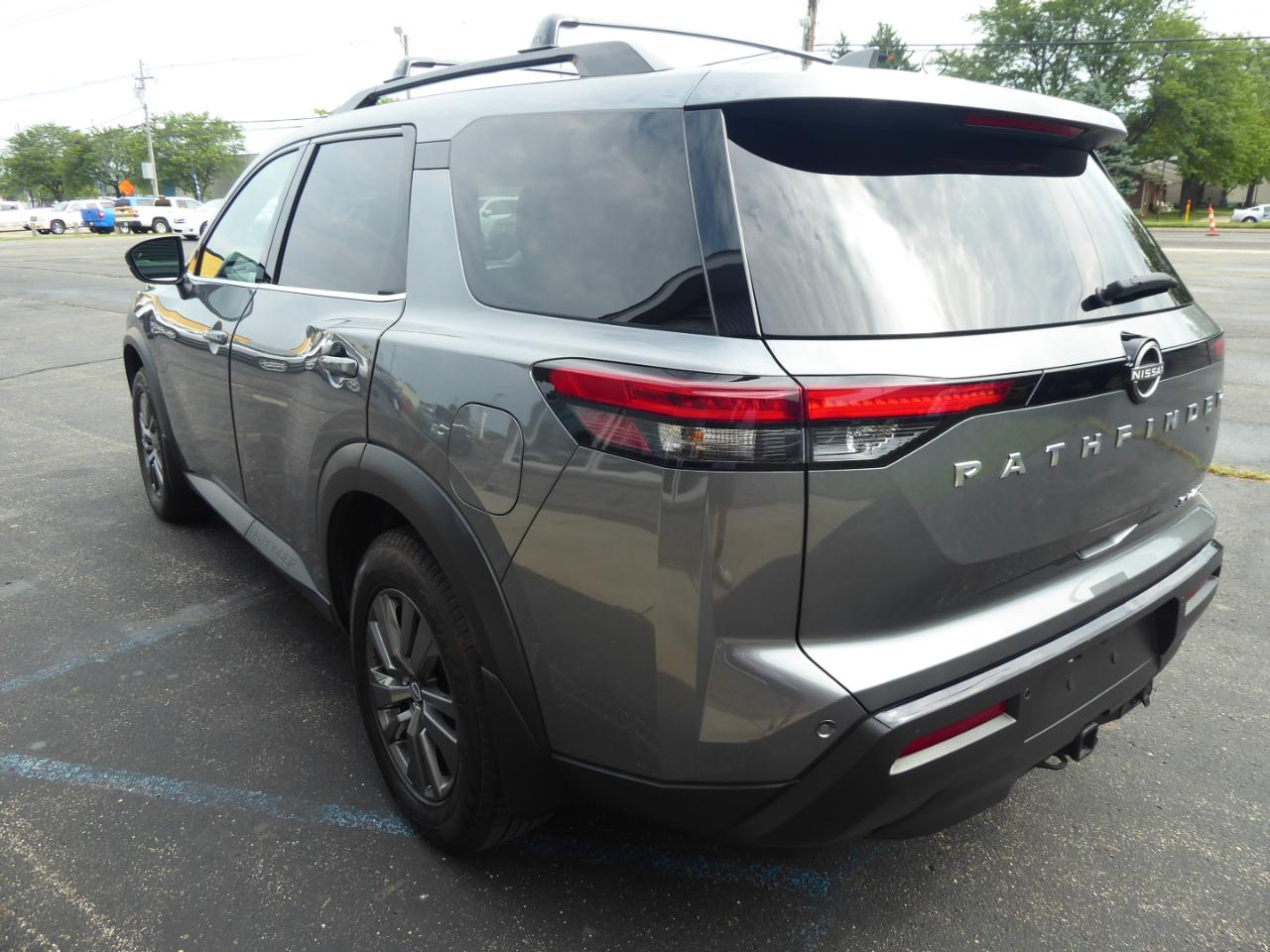 Nissan Pathfinder SV 4WD 2022