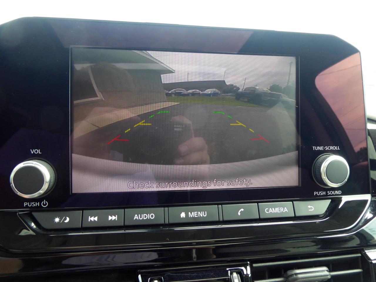 Nissan Pathfinder SV 4WD 2022
