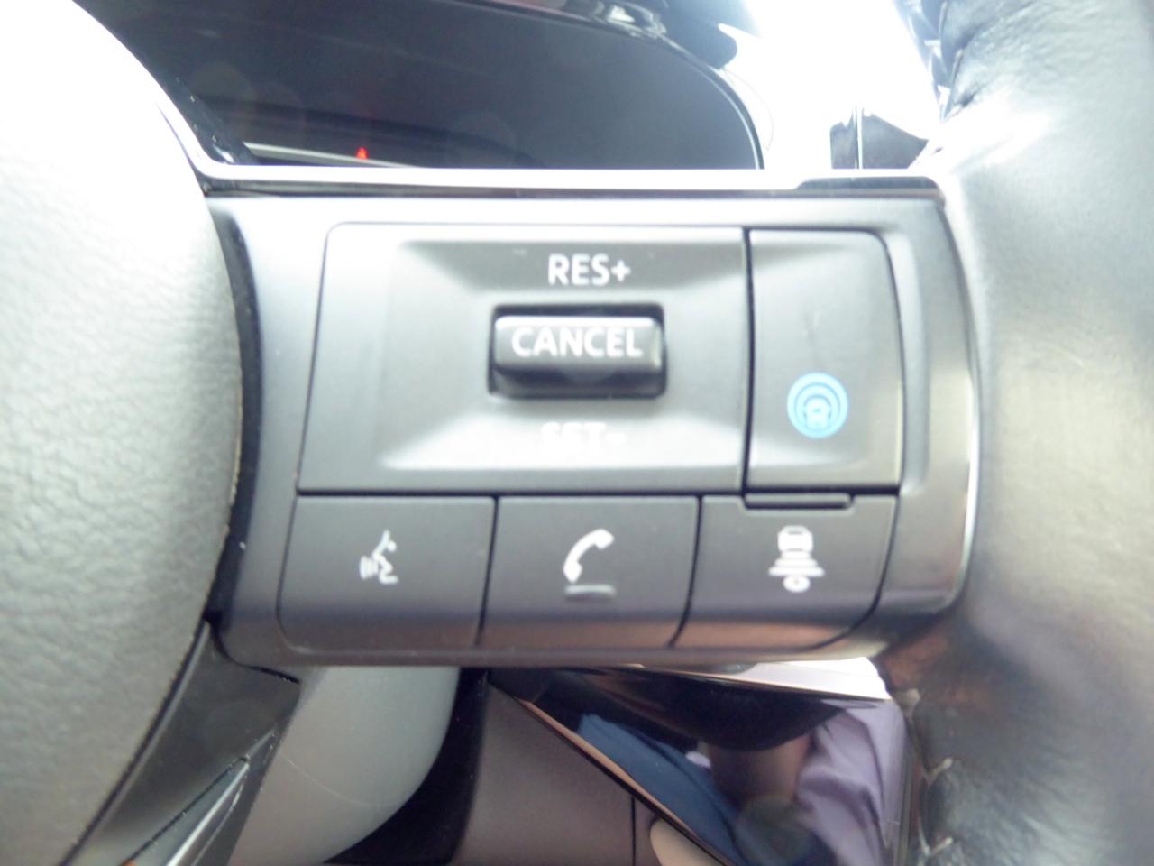 Nissan Pathfinder SV 4WD 2022