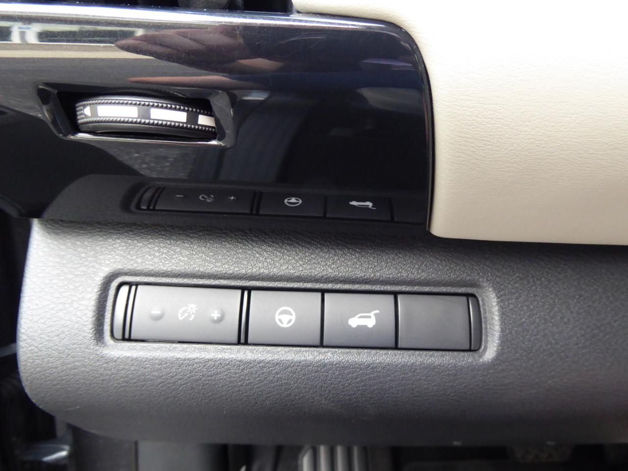 Nissan Pathfinder SV 4WD 2022