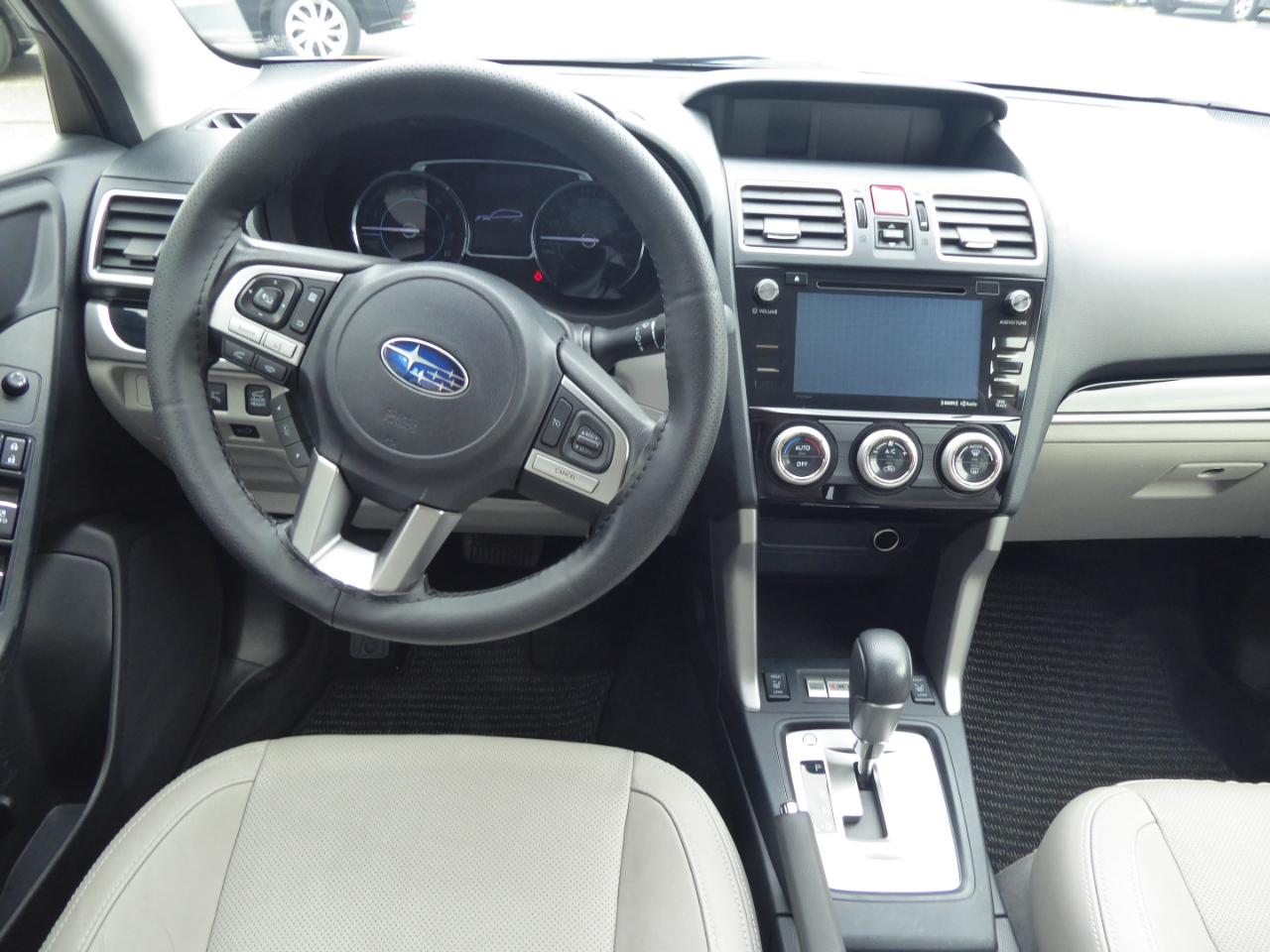 Subaru Forester 2.5i Limited 2017