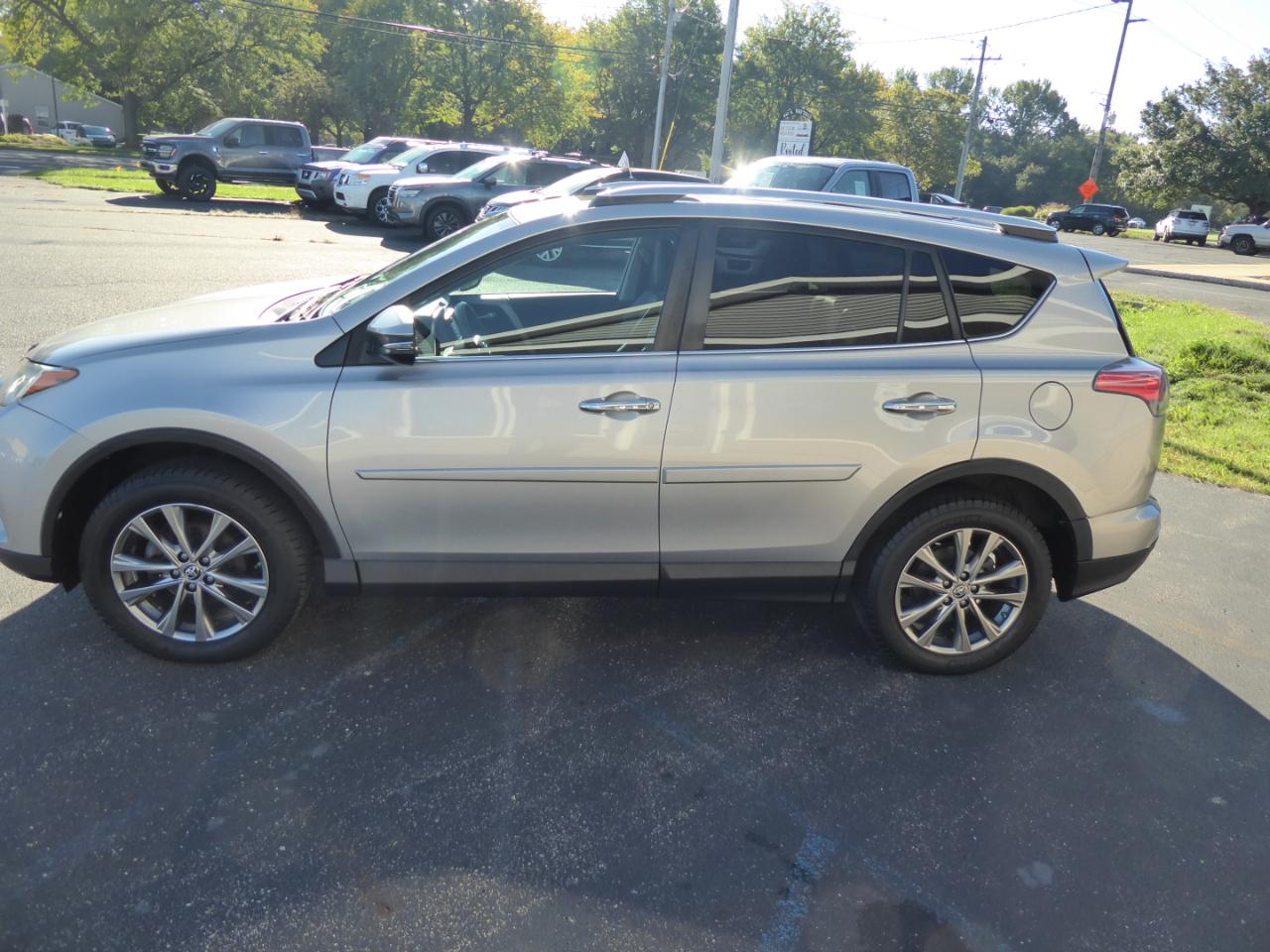 Toyota RAV4 Limited AWD 2016