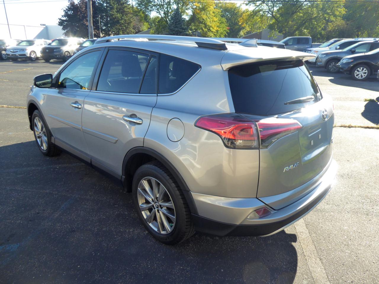 Toyota RAV4 Limited AWD 2016
