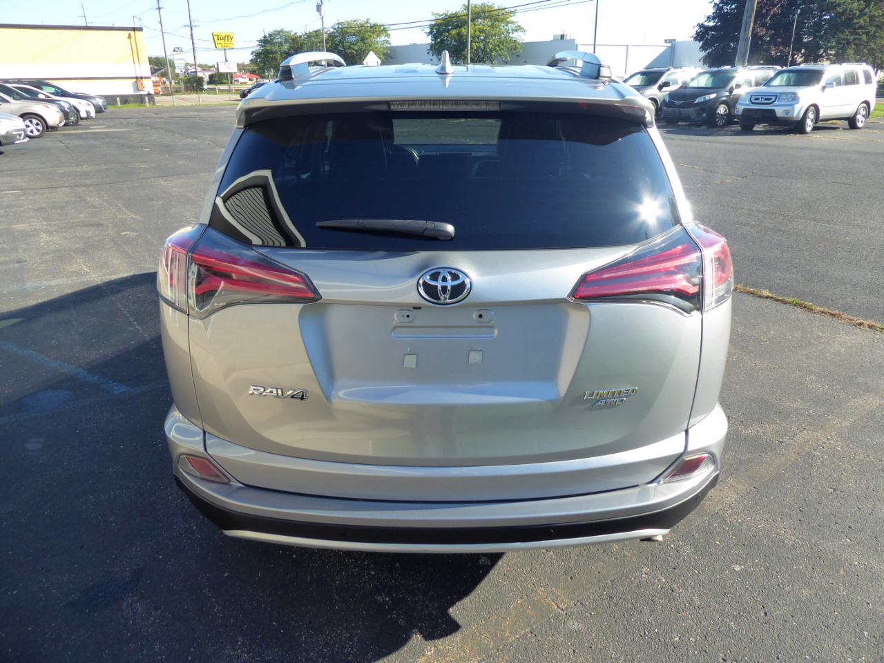 Toyota RAV4 Limited AWD 2016