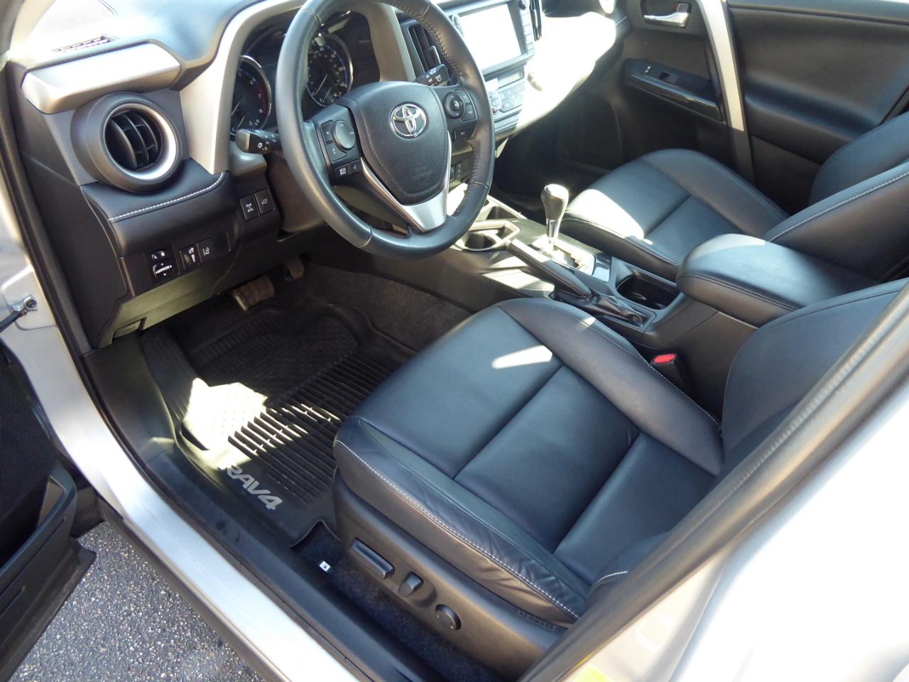 Toyota RAV4 Limited AWD 2016