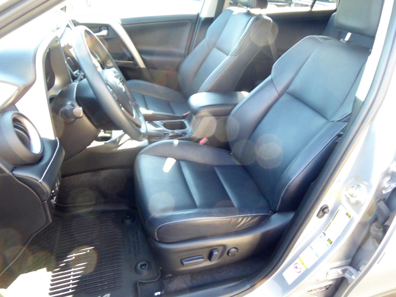 Toyota RAV4 Limited AWD 2016