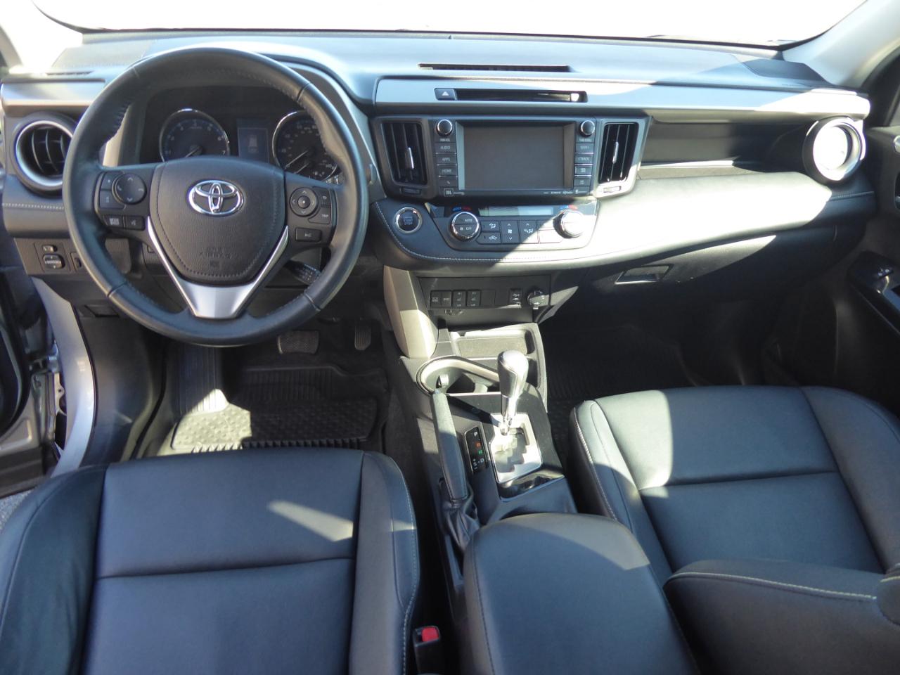 Toyota RAV4 Limited AWD 2016