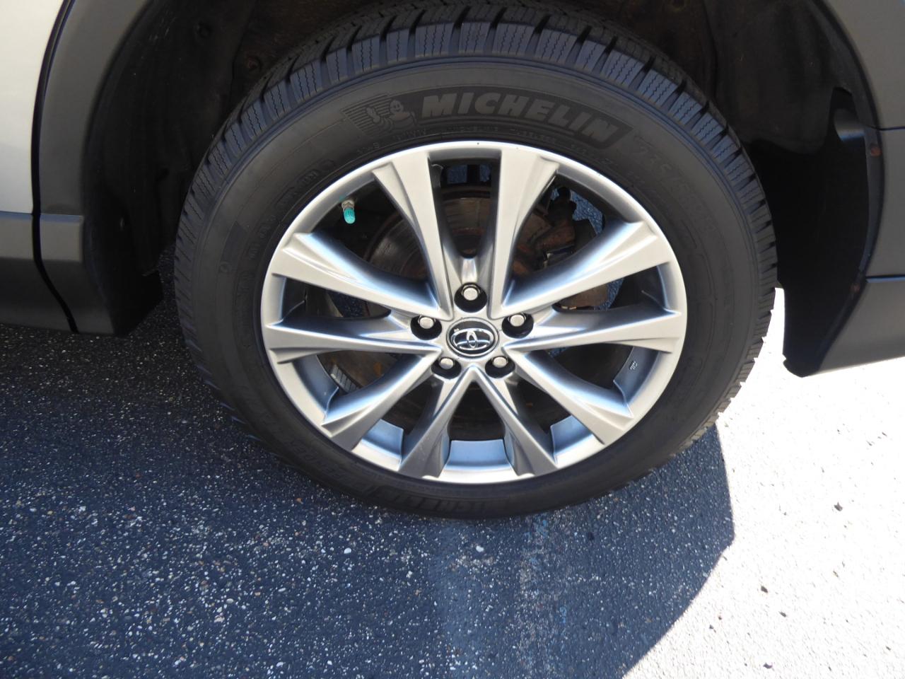 Toyota RAV4 Limited AWD 2016