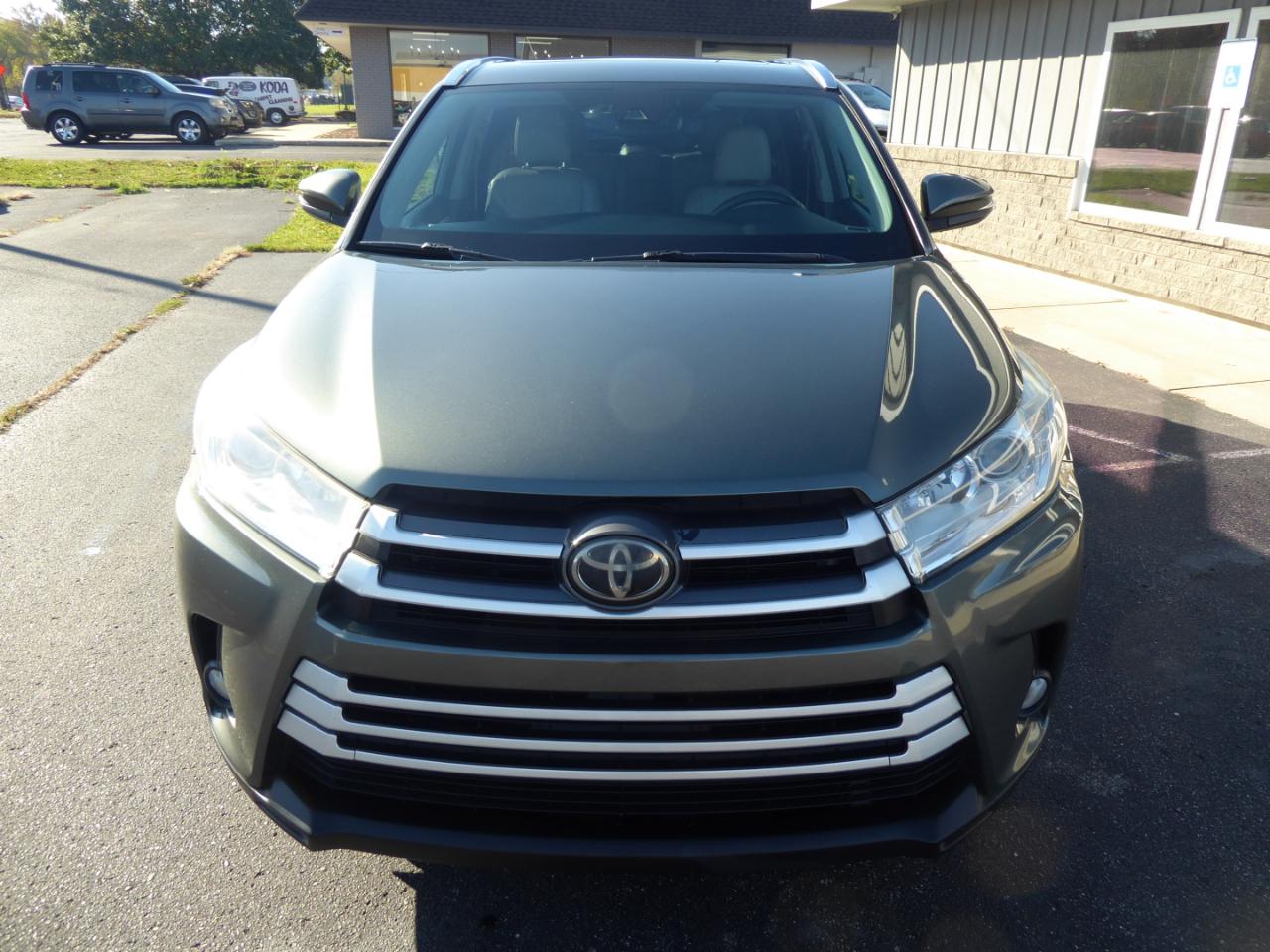 Toyota Highlander XLE AWD V6 2018