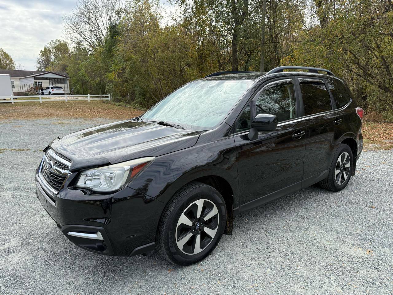 Subaru Forester 2.5i Premium PZEV CVT 2017 Subaru Forester 2.5i Premium PZEV CVT 2017