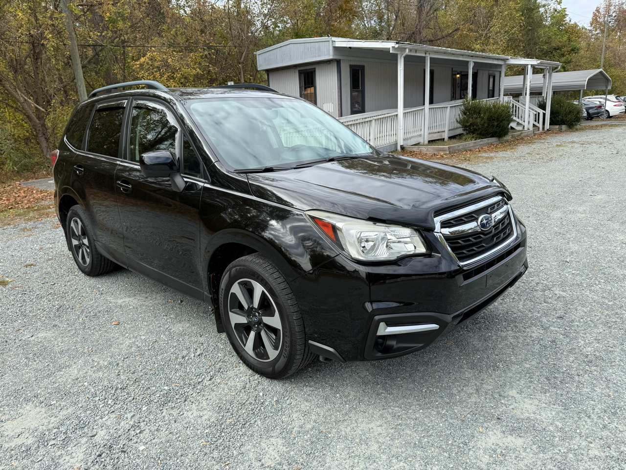 Subaru Forester 2.5i Premium PZEV CVT 2017 Subaru Forester 2.5i Premium PZEV CVT 2017