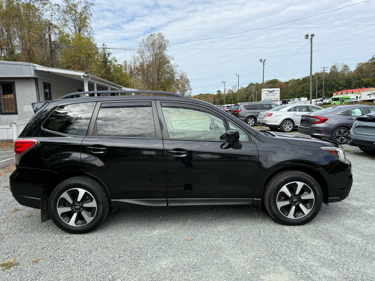 Subaru Forester 2.5i Premium PZEV CVT 2017 Subaru Forester 2.5i Premium PZEV CVT 2017