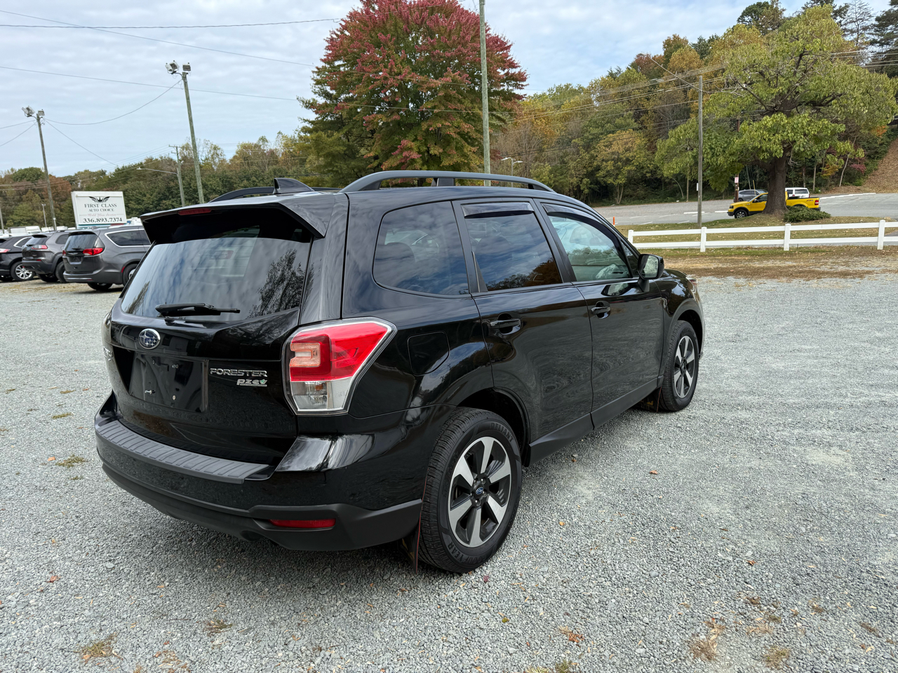Subaru Forester 2.5i Premium PZEV CVT 2017 Subaru Forester 2.5i Premium PZEV CVT 2017