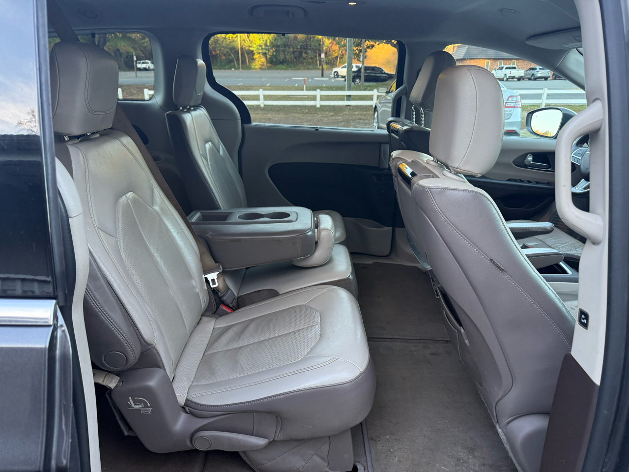 Chrysler Pacifica Touring-L Plus 2017 Chrysler Pacifica Touring-L Plus 2017