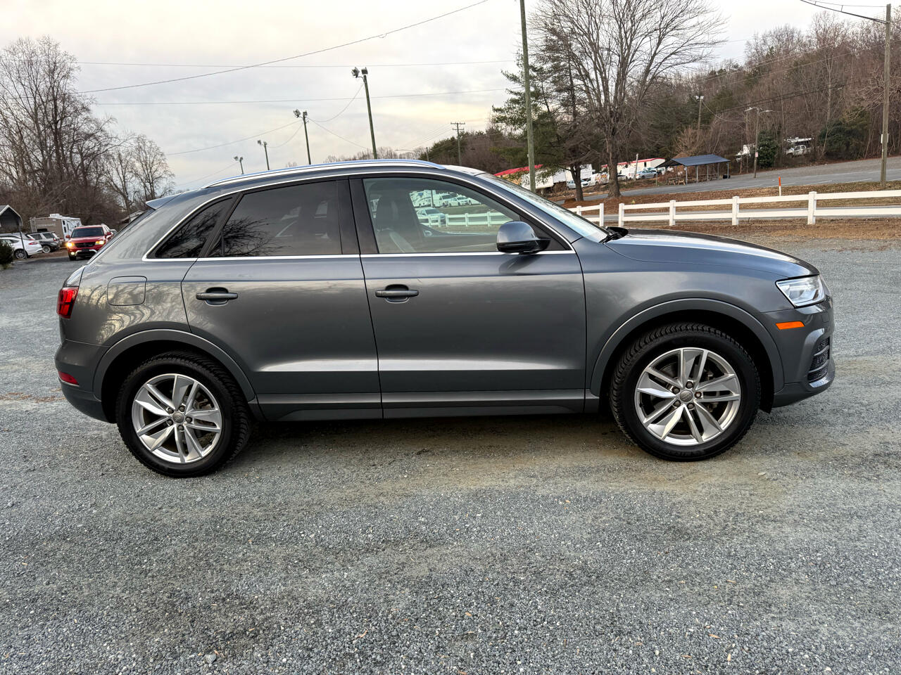 Audi Q3 2.0T quattro Premium Plus 2016