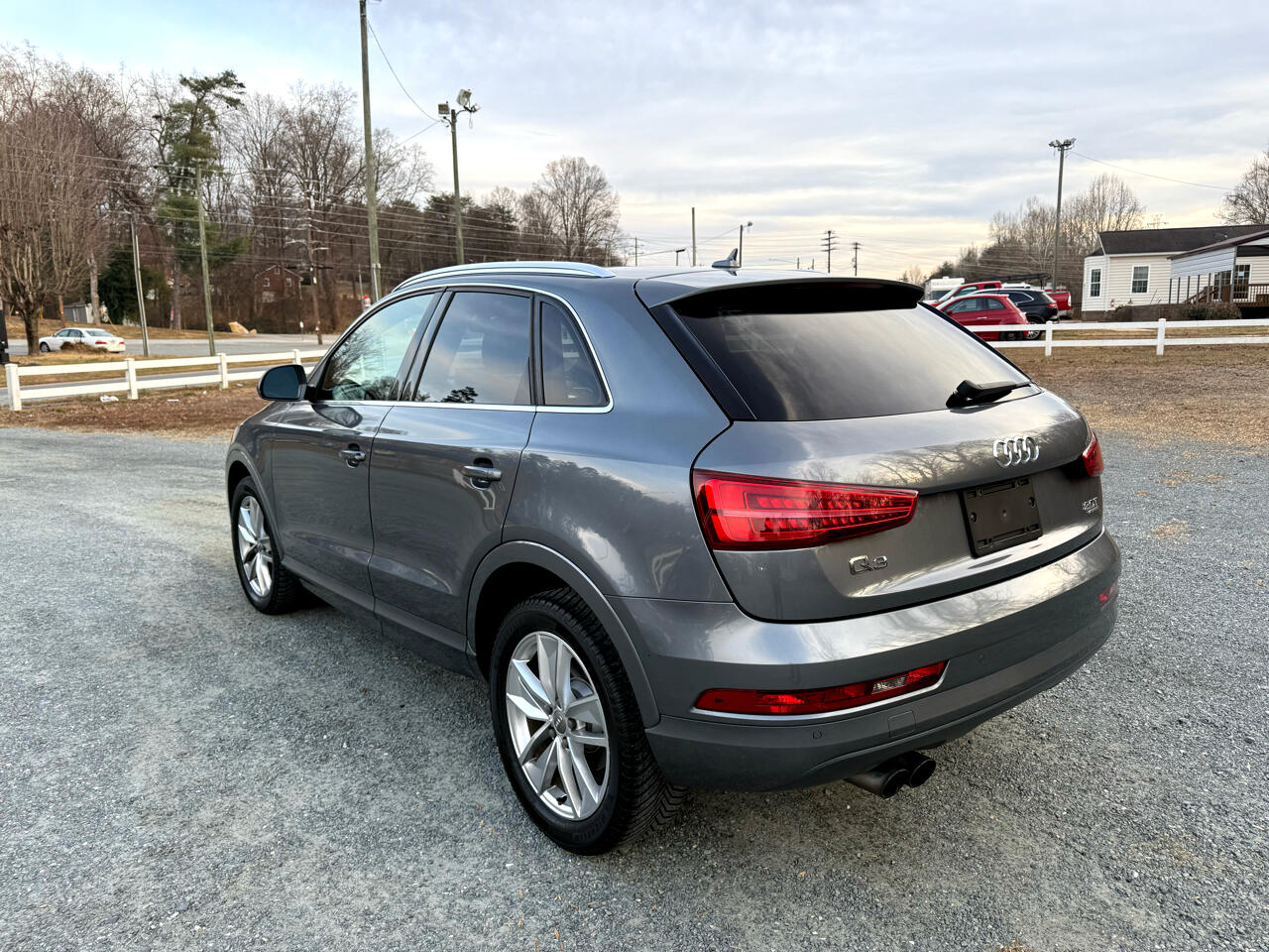 Audi Q3 2.0T quattro Premium Plus 2016