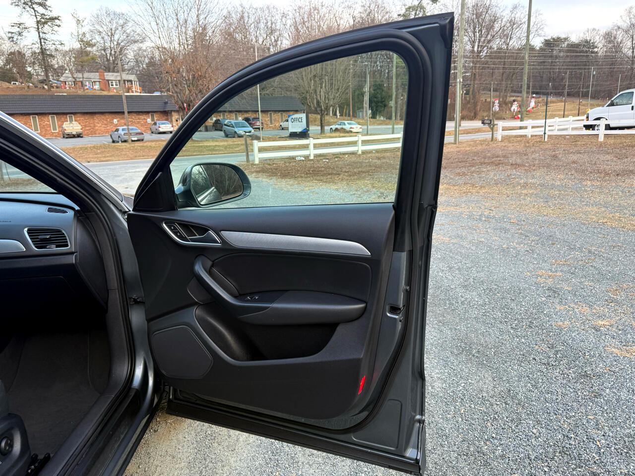 Audi Q3 2.0T quattro Premium Plus 2016