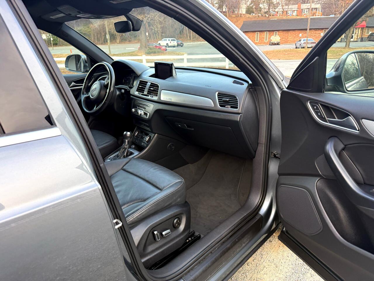 Audi Q3 2.0T quattro Premium Plus 2016