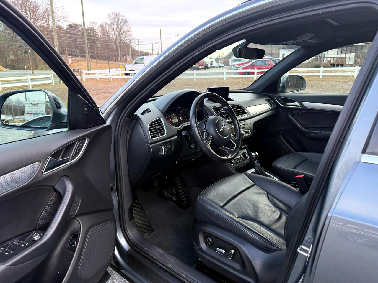 Audi Q3 2.0T quattro Premium Plus 2016