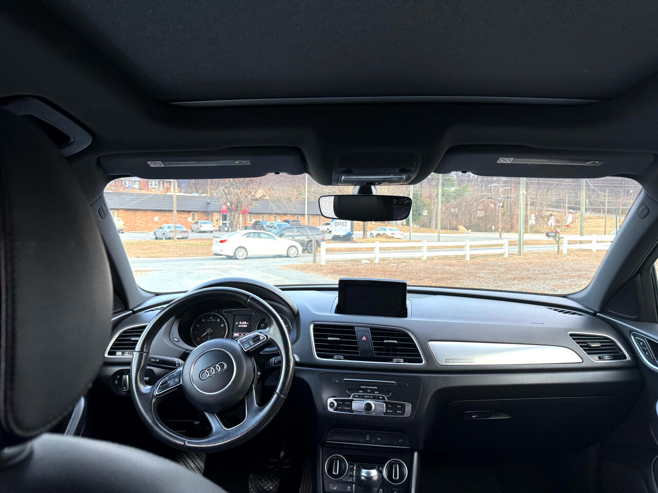 Audi Q3 2.0T quattro Premium Plus 2016