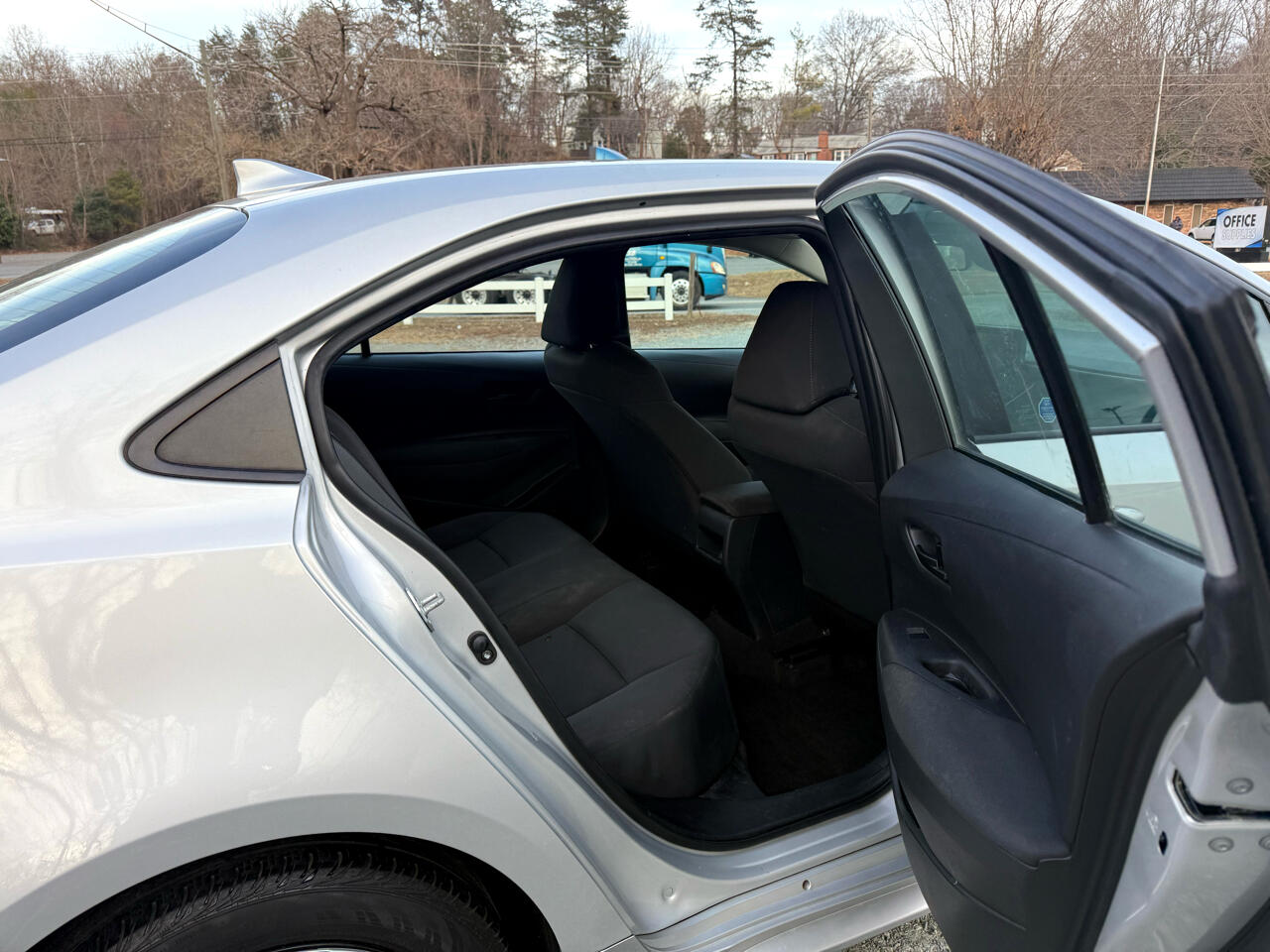 Toyota Corolla LE 2022