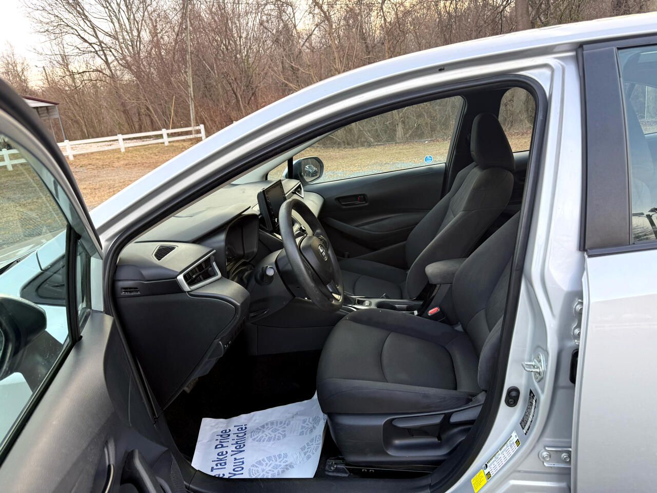 Toyota Corolla LE 2022