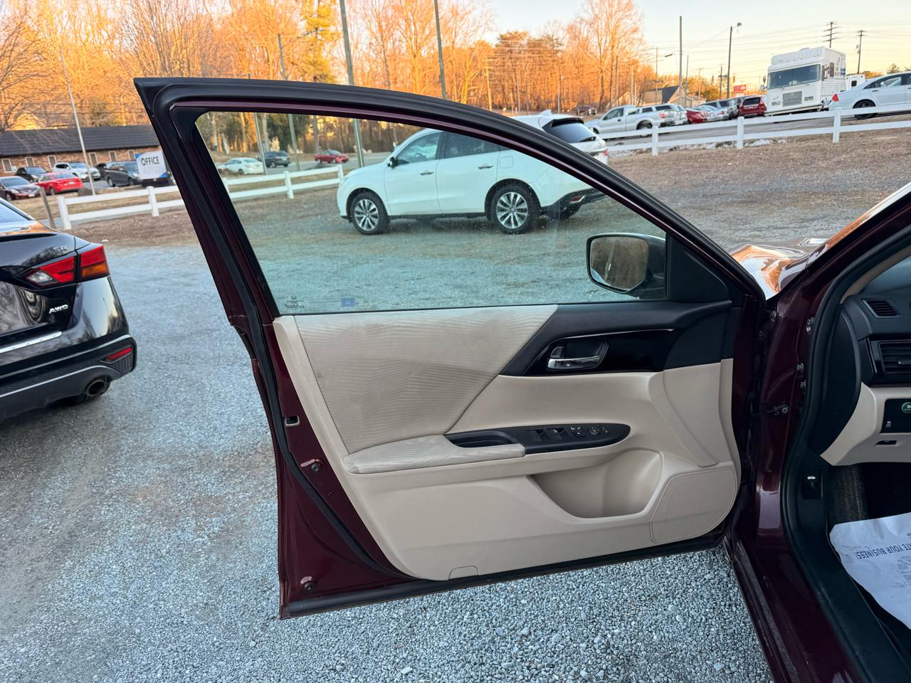 Honda Accord LX Sedan CVT 2017