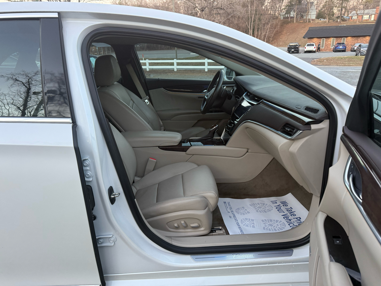 Cadillac XTS Luxury FWD 2017