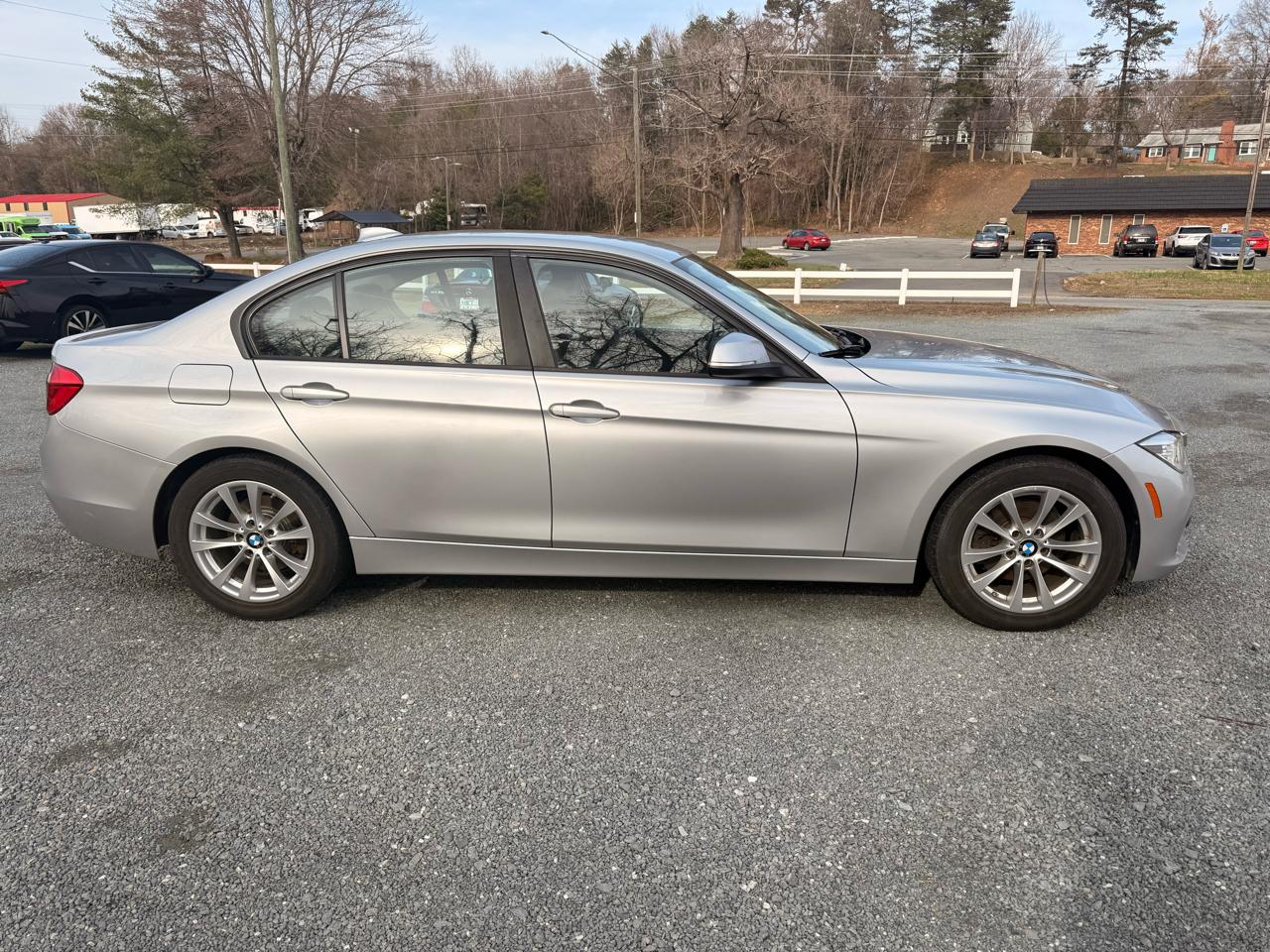 BMW 3-Series 320i Sedan 2018
