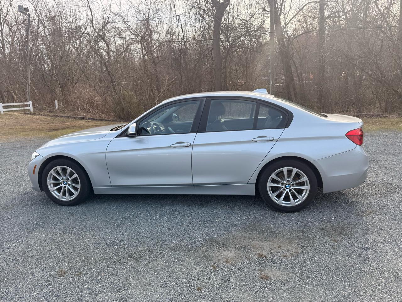 BMW 3-Series 320i Sedan 2018
