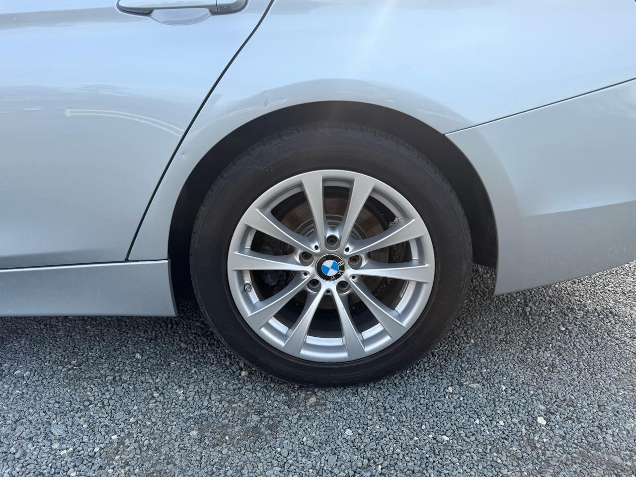 BMW 3-Series 320i Sedan 2018