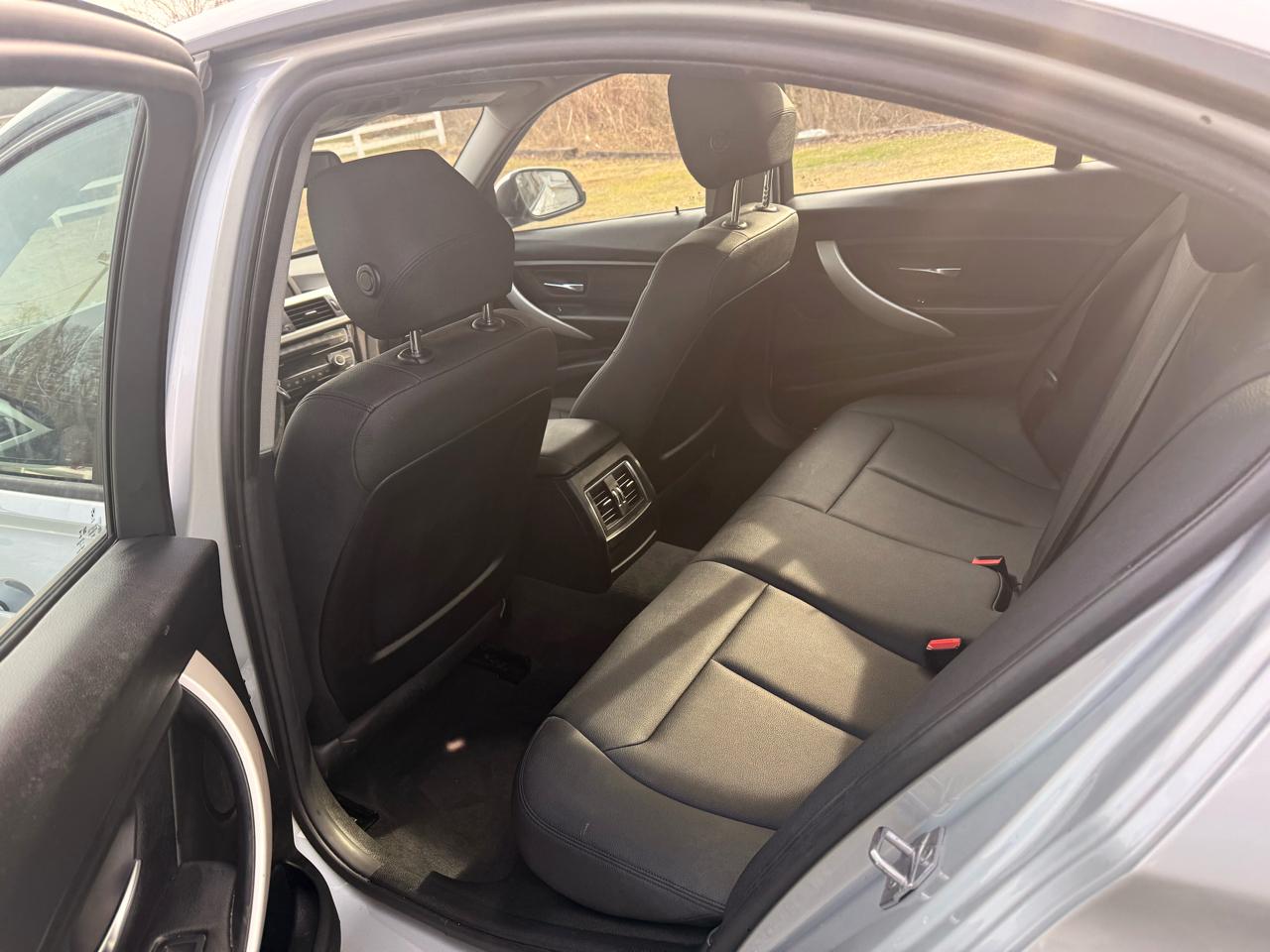 BMW 3-Series 320i Sedan 2018