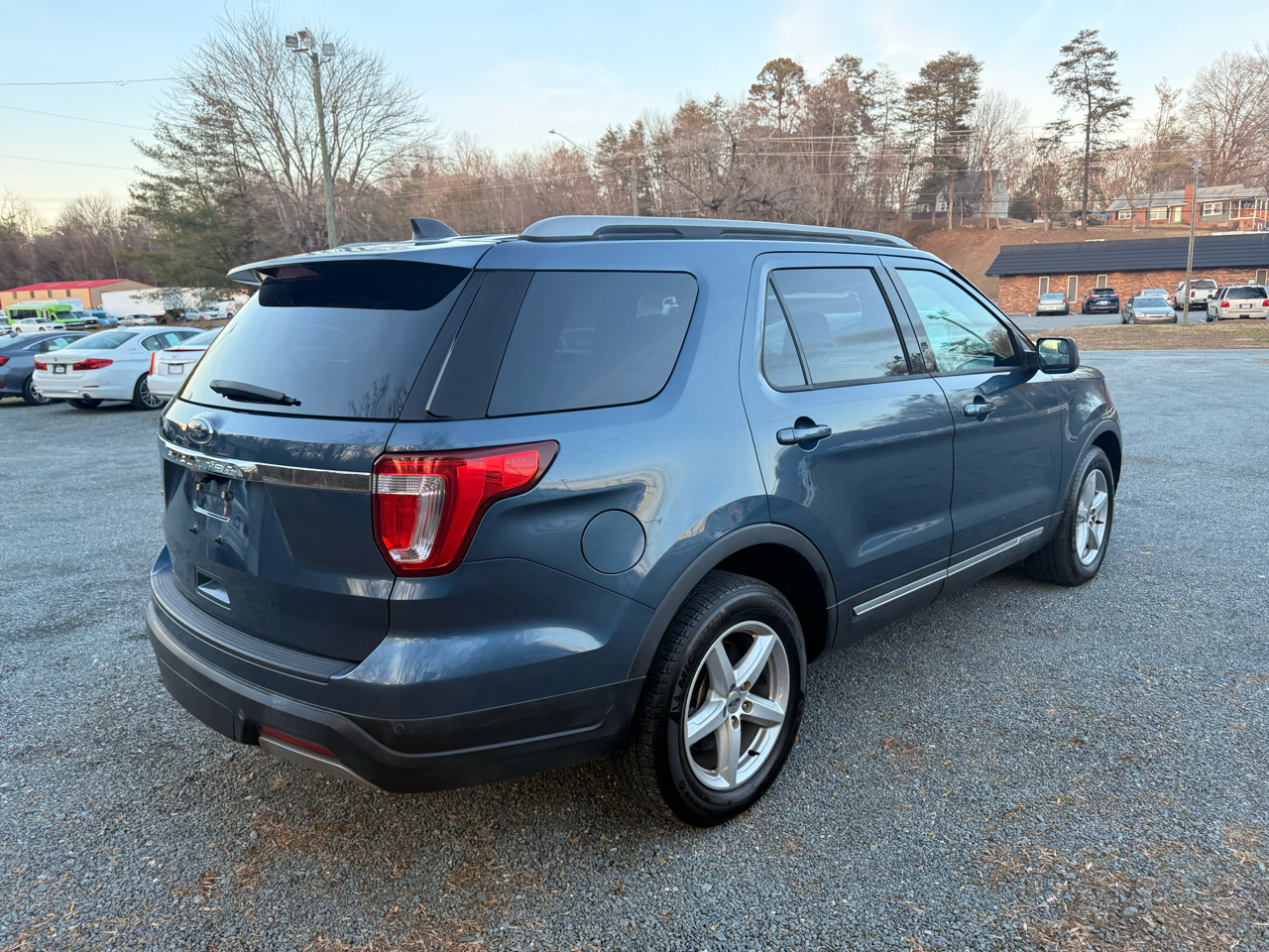 Ford Explorer XLT FWD 2019